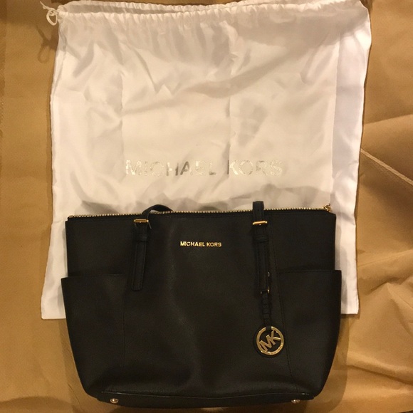 Michael Kors Handbags - Michael Kors Purse